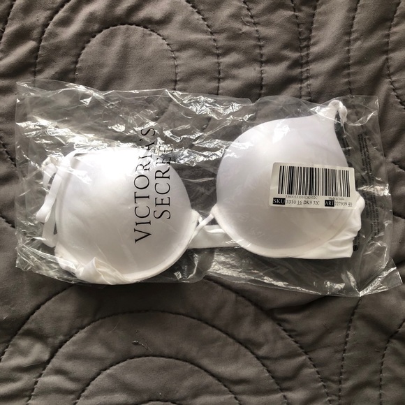 Victoria’s Secret Bombshell Bra - Picture 2 of 3